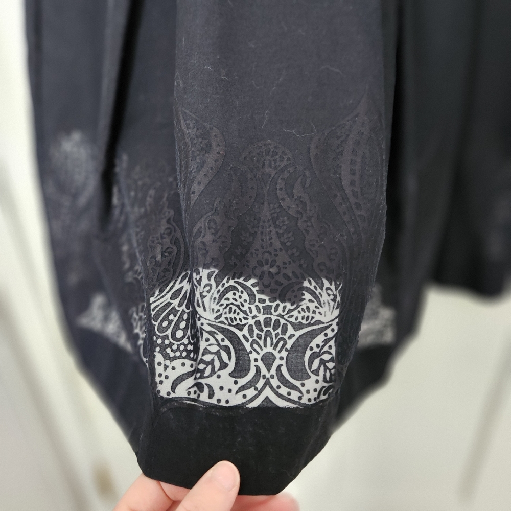 Womens pleaded black skirt